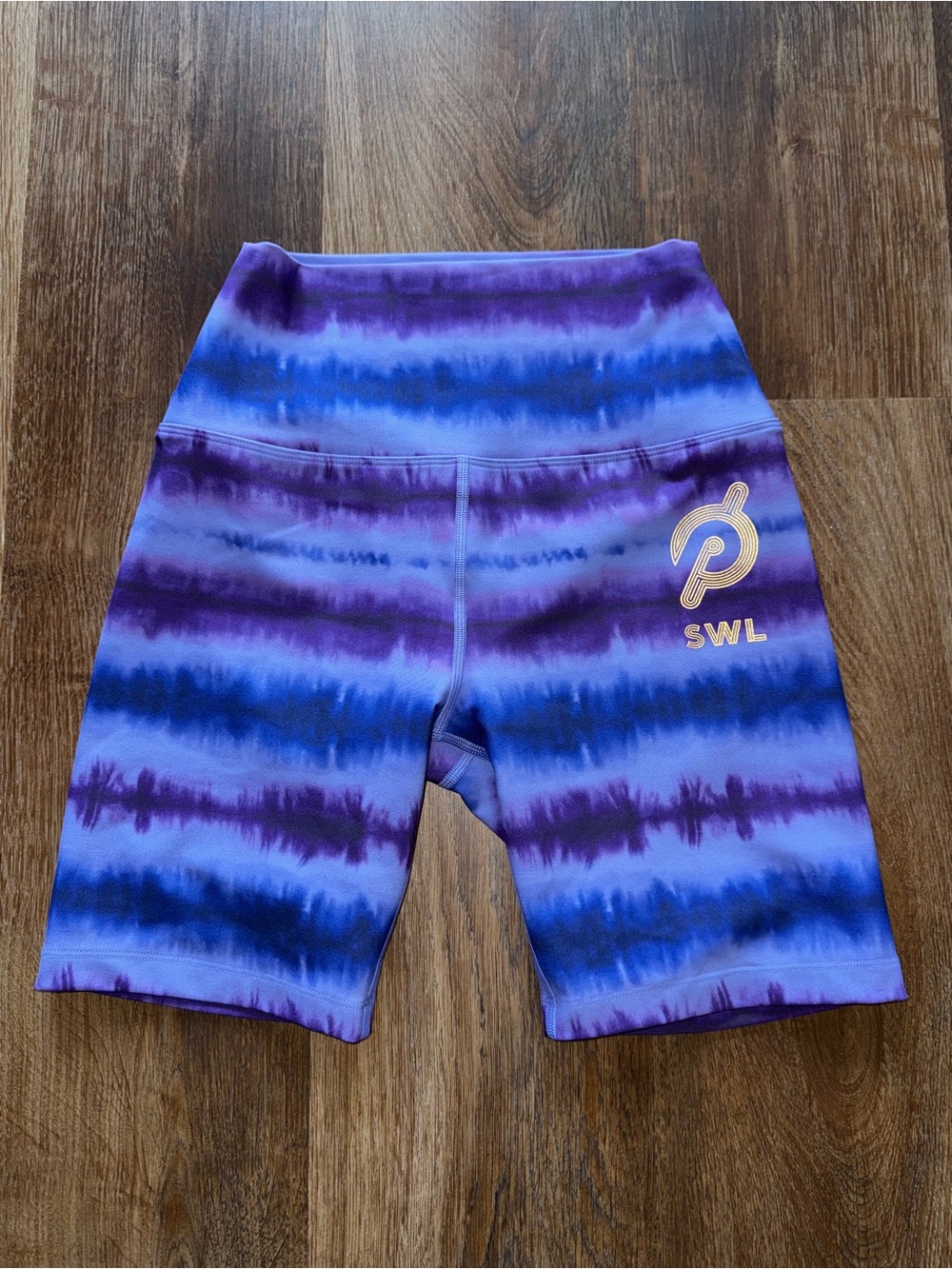 PELOTON bike shorts SWL Ally Love Purple tie dye 7” bike shorts - size S // NWOT